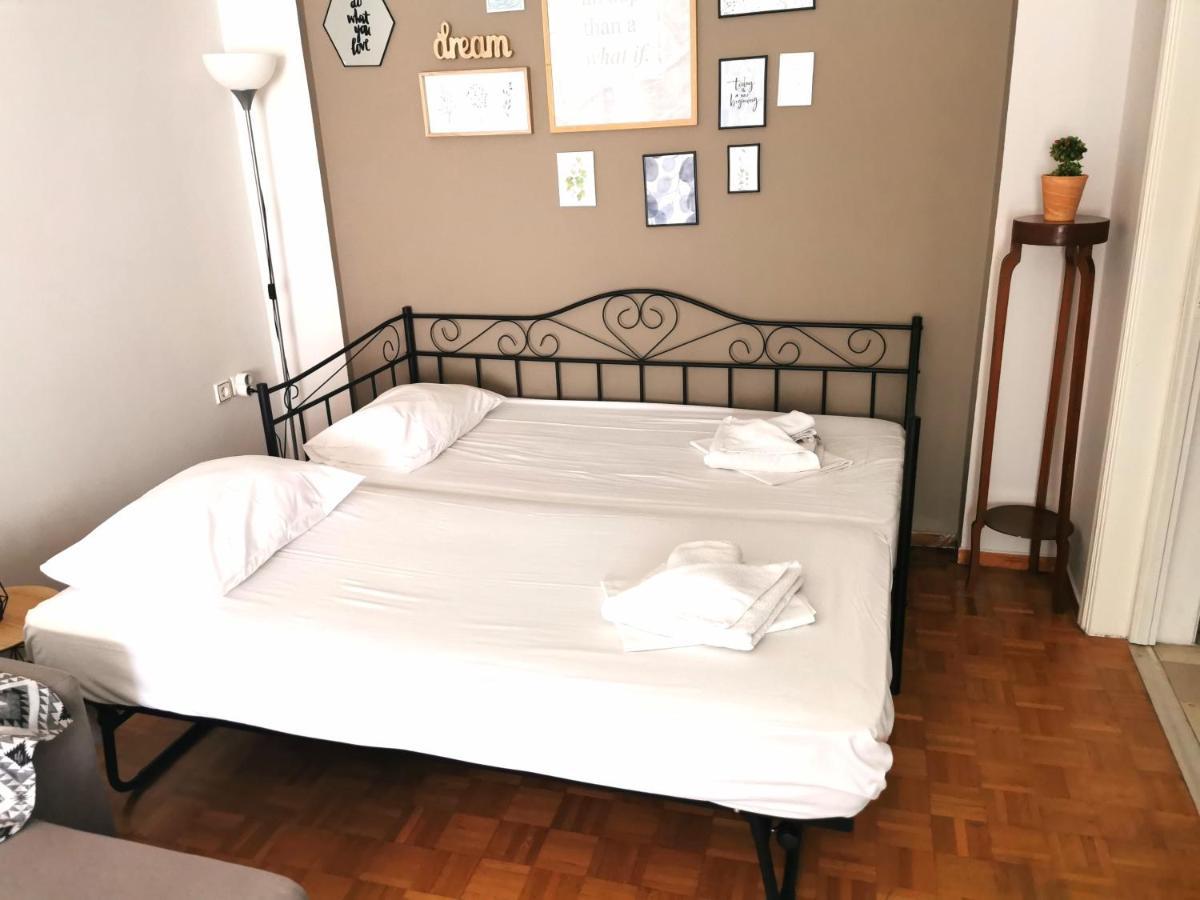 Central Apartment Каламата Экстерьер фото